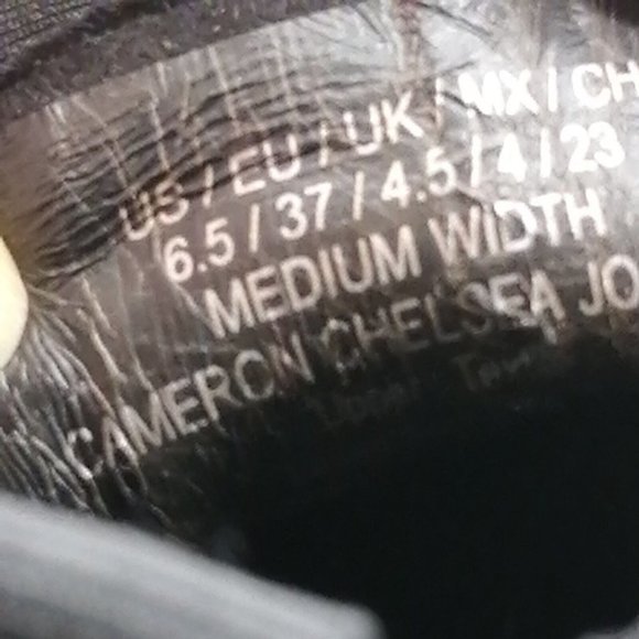 Kenneth Cole Reaction Womens Cameron Chelsea‎ Sneakers Burgundy Pull On 6.5M - Picture 9 of 9